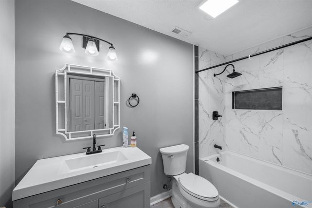 6124 Oakhill Road NE, Fort Payne, AL 35967