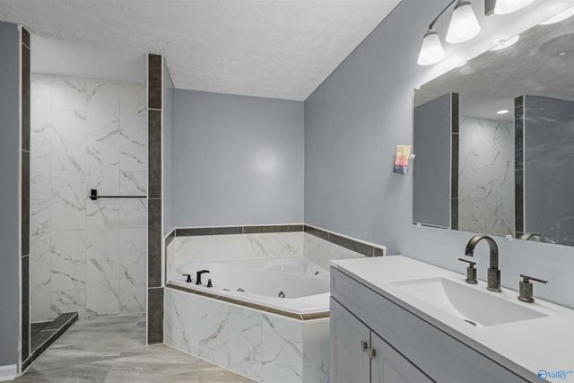 6124 Oakhill Road NE, Fort Payne, AL 35967