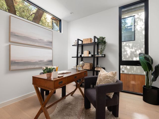 2301 East 2nd ST 2, Austin, TX 78702