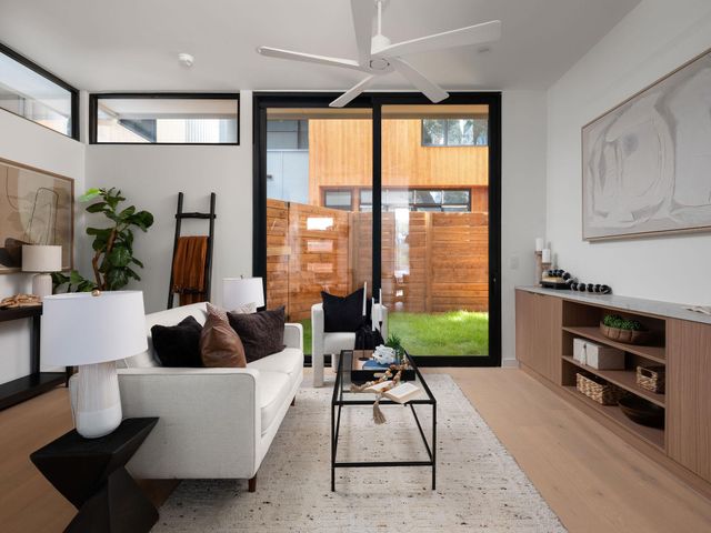 2301 East 2nd ST 2, Austin, TX 78702