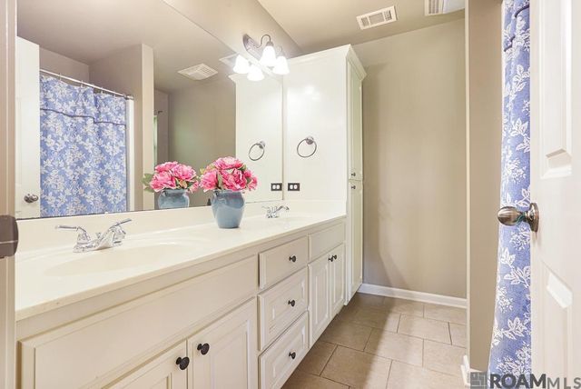 33683 Fairhaven Ave, Walker, LA 70785