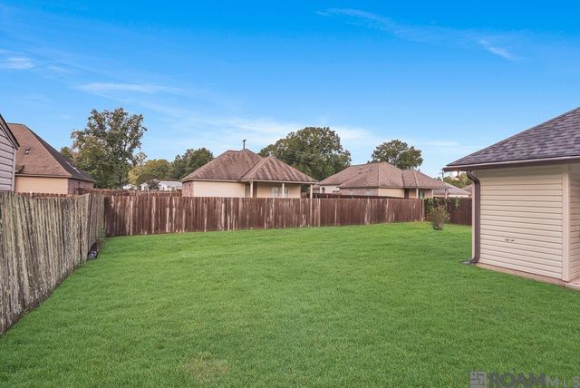 33683 Fairhaven Ave, Walker, LA 70785