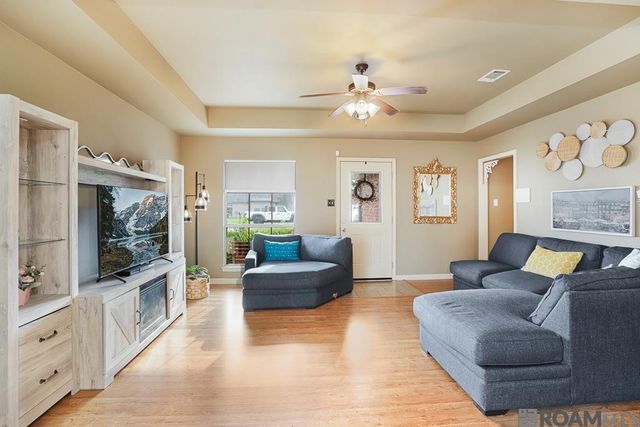 33683 Fairhaven Ave, Walker, LA 70785