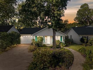 6623 Cherry Laurel Dr., Myrtle Beach, SC 29588