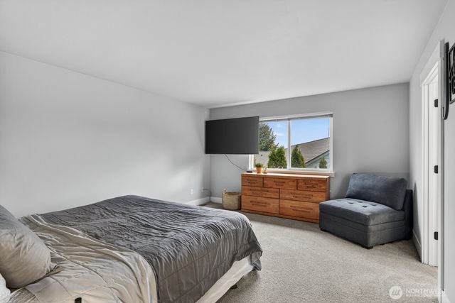 2215 37th Court, Anacortes, WA 98221