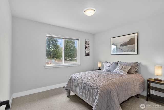 2215 37th Court, Anacortes, WA 98221