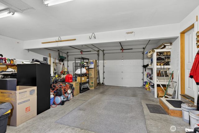 2215 37th Court, Anacortes, WA 98221