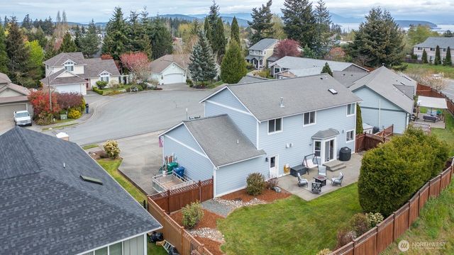 2215 37th Court, Anacortes, WA 98221