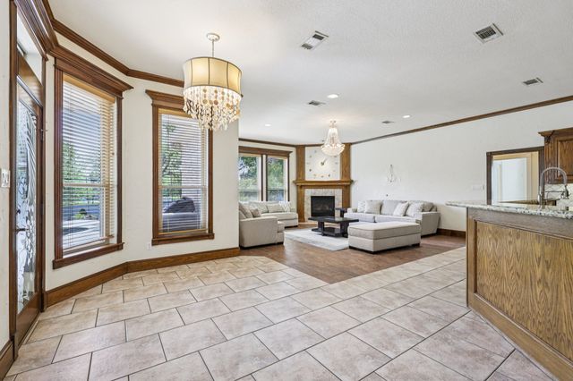 7260 Misty Glen Lane, Midlothian, TX 76065