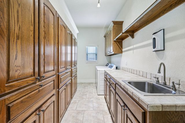 7260 Misty Glen Lane, Midlothian, TX 76065