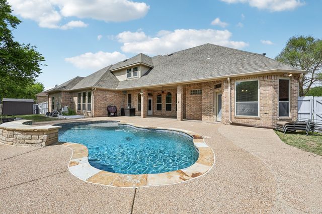 7260 Misty Glen Lane, Midlothian, TX 76065