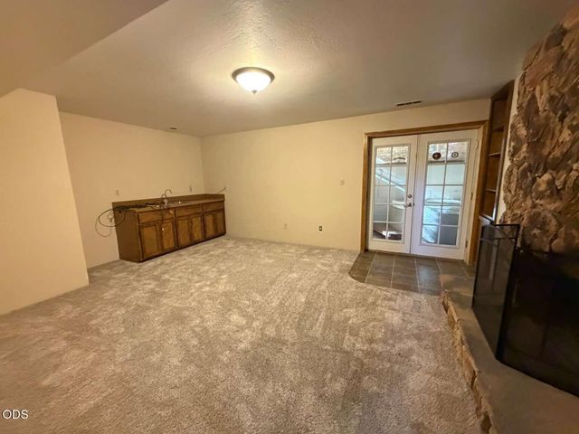 2586 Freedom Way, Medford, OR 97504