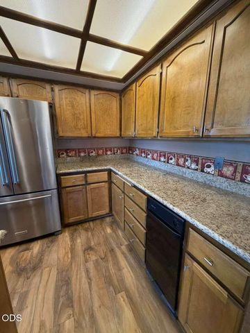 2586 Freedom Way, Medford, OR 97504