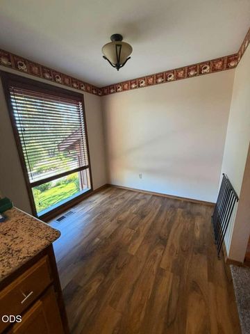 2586 Freedom Way, Medford, OR 97504