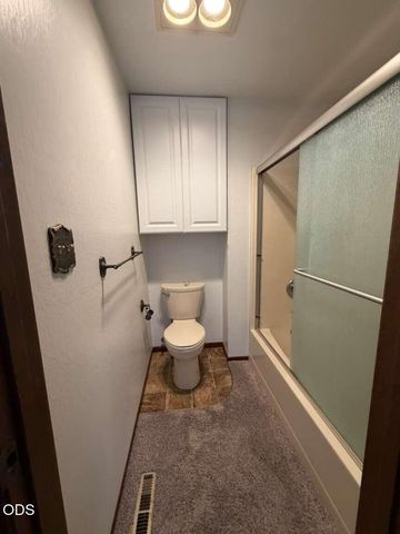2586 Freedom Way, Medford, OR 97504
