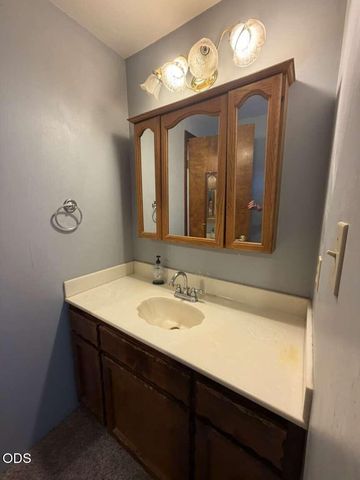 2586 Freedom Way, Medford, OR 97504