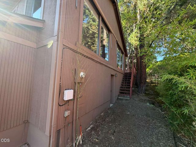 2586 Freedom Way, Medford, OR 97504
