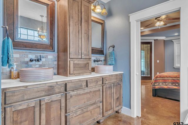 273 CR 4924, Troup, TX 75789