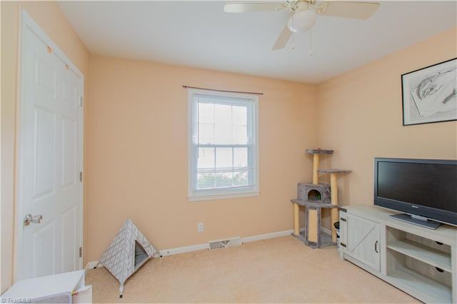 5343 Mapleton Street, Clemmons, NC 27012