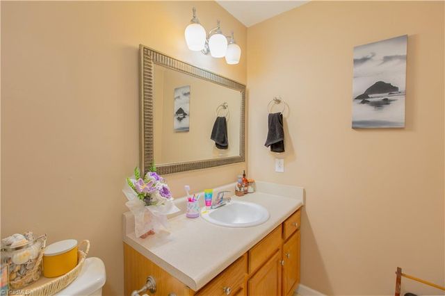 5343 Mapleton Street, Clemmons, NC 27012