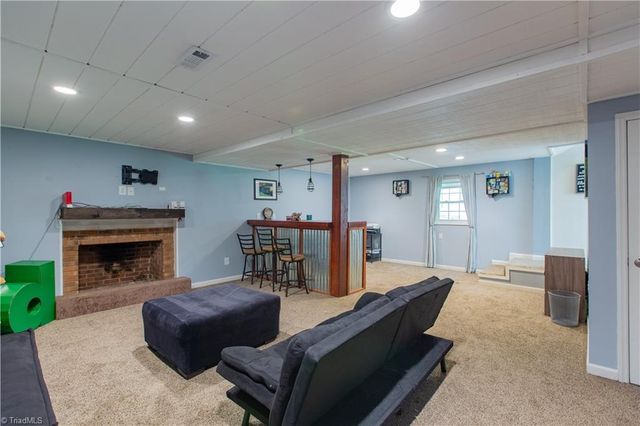 5343 Mapleton Street, Clemmons, NC 27012