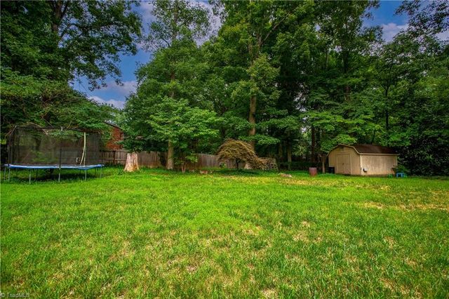5343 Mapleton Street, Clemmons, NC 27012
