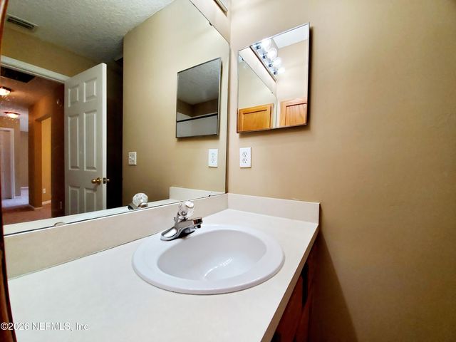 13988 FISH EAGLE Drive E, Jacksonville, FL 32226