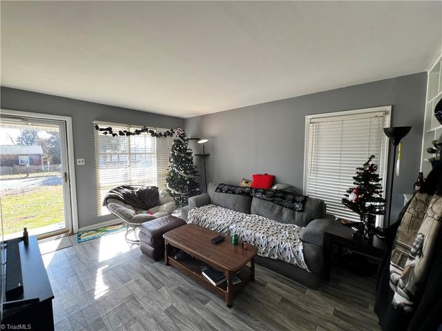 1425 20th Street, Greensboro, NC 27405