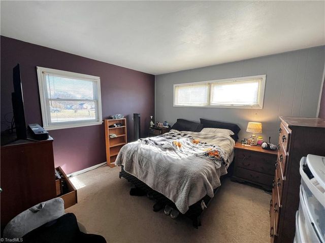 1425 20th Street, Greensboro, NC 27405