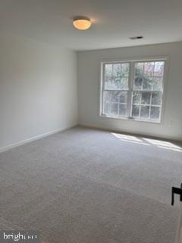 213 N VIEW CIR, Warrenton, VA 20186