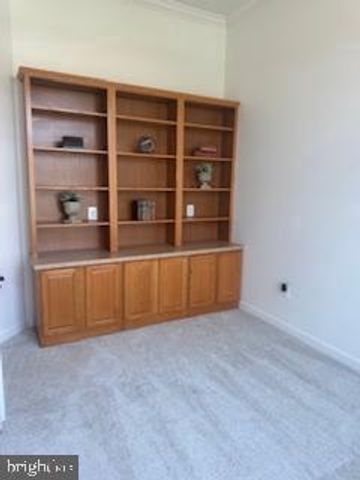 213 N VIEW CIR, Warrenton, VA 20186