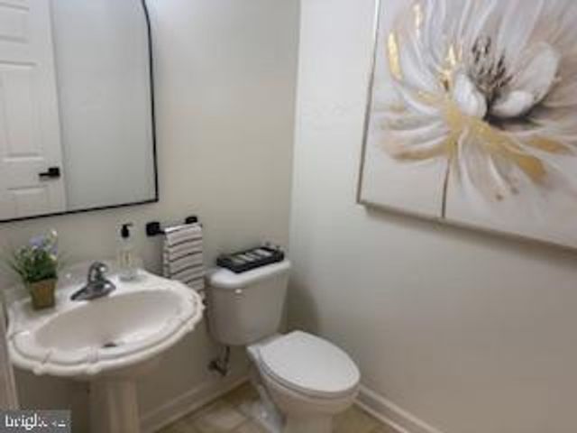 213 N VIEW CIR, Warrenton, VA 20186