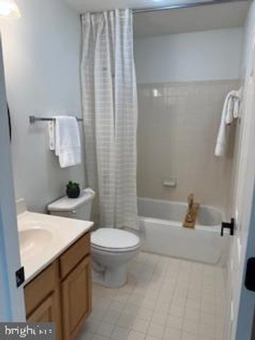 213 N VIEW CIR, Warrenton, VA 20186