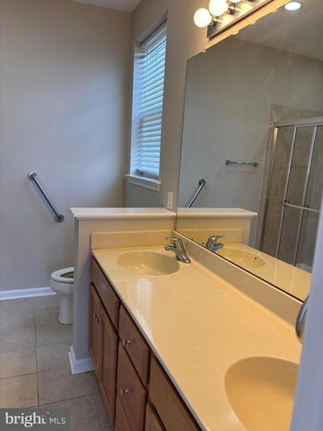 1321 SIERRA DR, Hamilton, NJ 08619