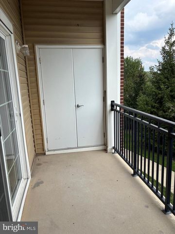 1321 SIERRA DR, Hamilton, NJ 08619