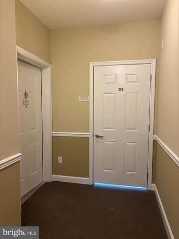 1321 SIERRA DR, Hamilton, NJ 08619