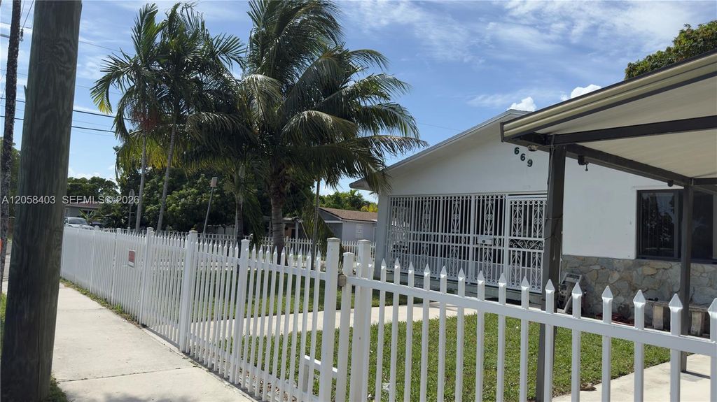 669 W 23rd Street, Hialeah, FL 33010