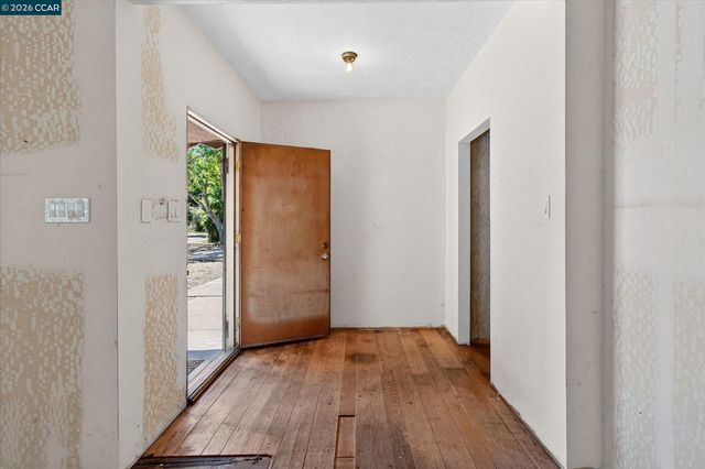 31 Laurel Ln., Richmond, CA 94803