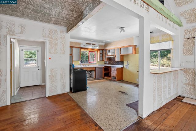 31 Laurel Ln., Richmond, CA 94803