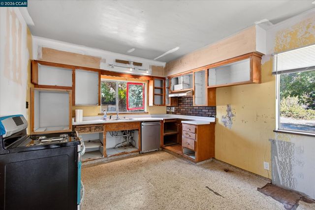 31 Laurel Ln., Richmond, CA 94803