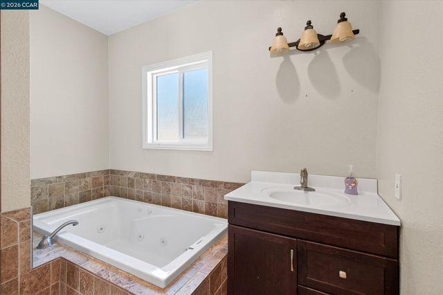 31 Laurel Ln., Richmond, CA 94803