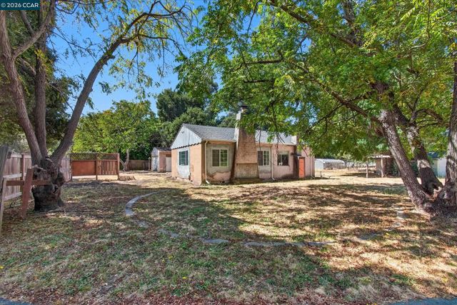 31 Laurel Ln., Richmond, CA 94803