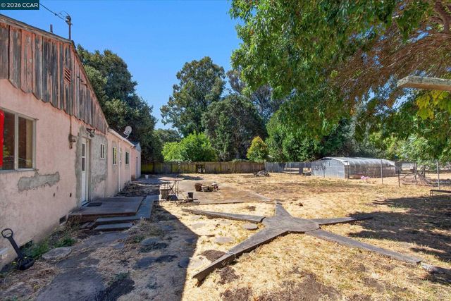 31 Laurel Ln., Richmond, CA 94803