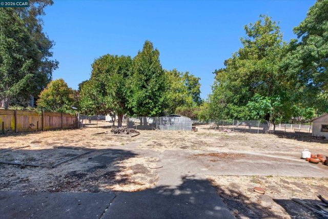 31 Laurel Ln., Richmond, CA 94803