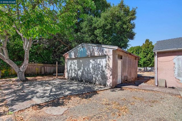 31 Laurel Ln., Richmond, CA 94803