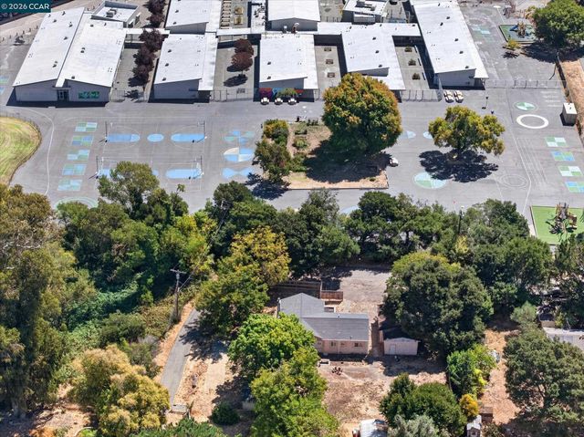 31 Laurel Ln., Richmond, CA 94803