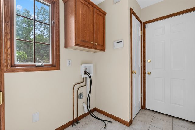 5151 Autumn Glen Street, Kalamazoo, MI 49009