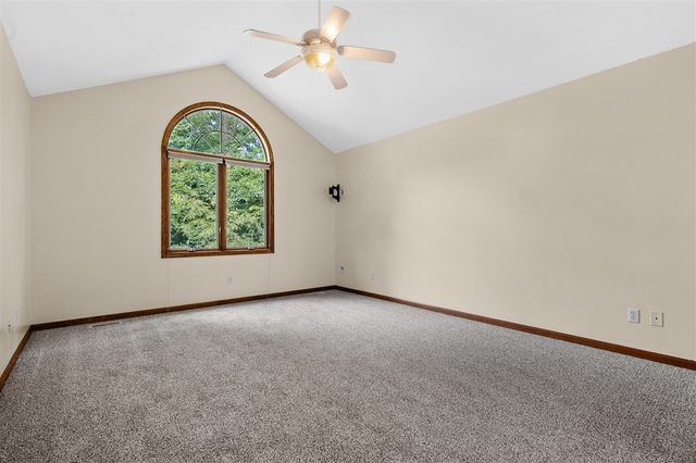 5151 Autumn Glen Street, Kalamazoo, MI 49009