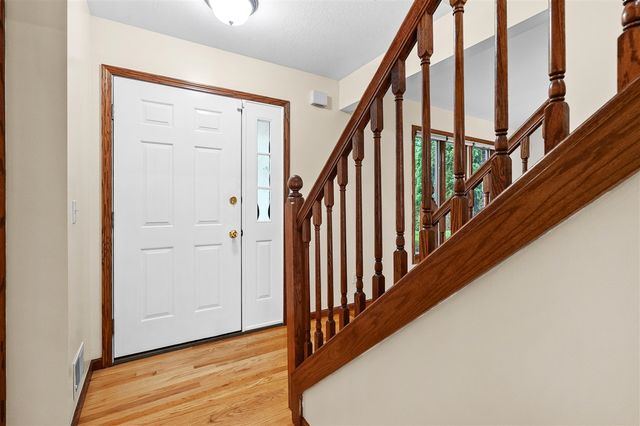 5151 Autumn Glen Street, Kalamazoo, MI 49009