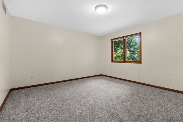 5151 Autumn Glen Street, Kalamazoo, MI 49009